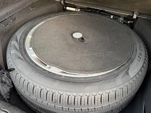 Used 2015 Land Rover Range Rover Supercharged image 28