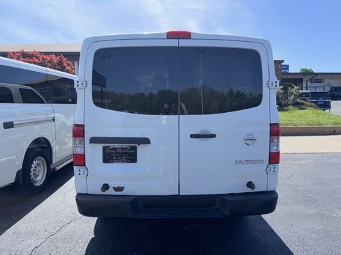 Used 2018 Nissan NV 3500 S image 5