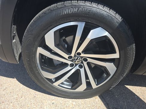 Used 2022 Volkswagen Atlas SEL image 26