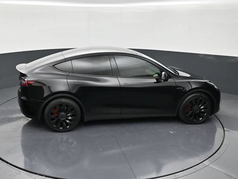 Used 2022 Tesla Model Y Performance AWD/4WD image 16