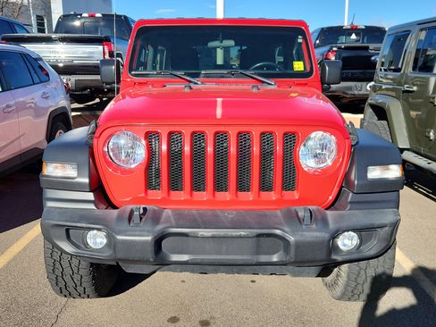 Used 2021 Jeep Wrangler Unlimited Sport image 3