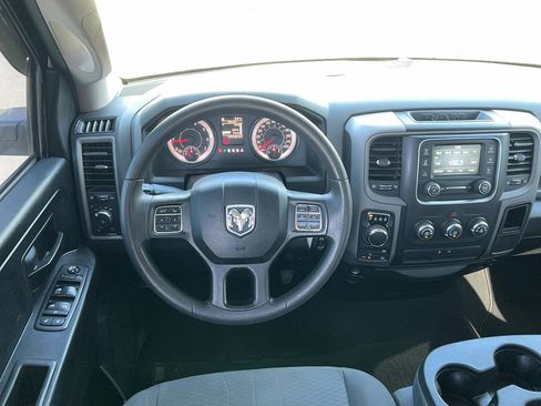 Used 2018 RAM 1500 Express image 14