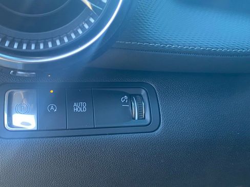 Used 2025 Chevrolet Equinox LT w/ Convenience Package II FWD image 12