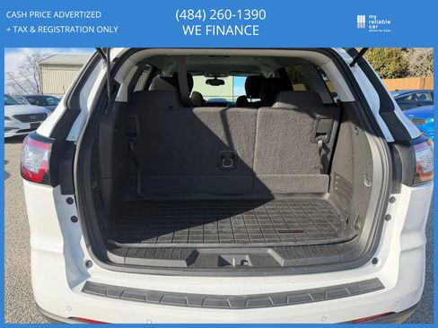 Used 2017 Chevrolet Traverse LT image 12