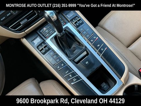 Used 2020 Porsche Macan AWD/4WD image 26