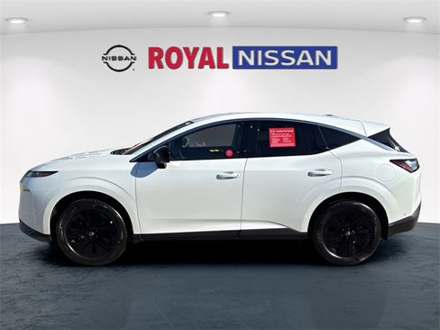 Used 2025 Nissan Murano SV image 4