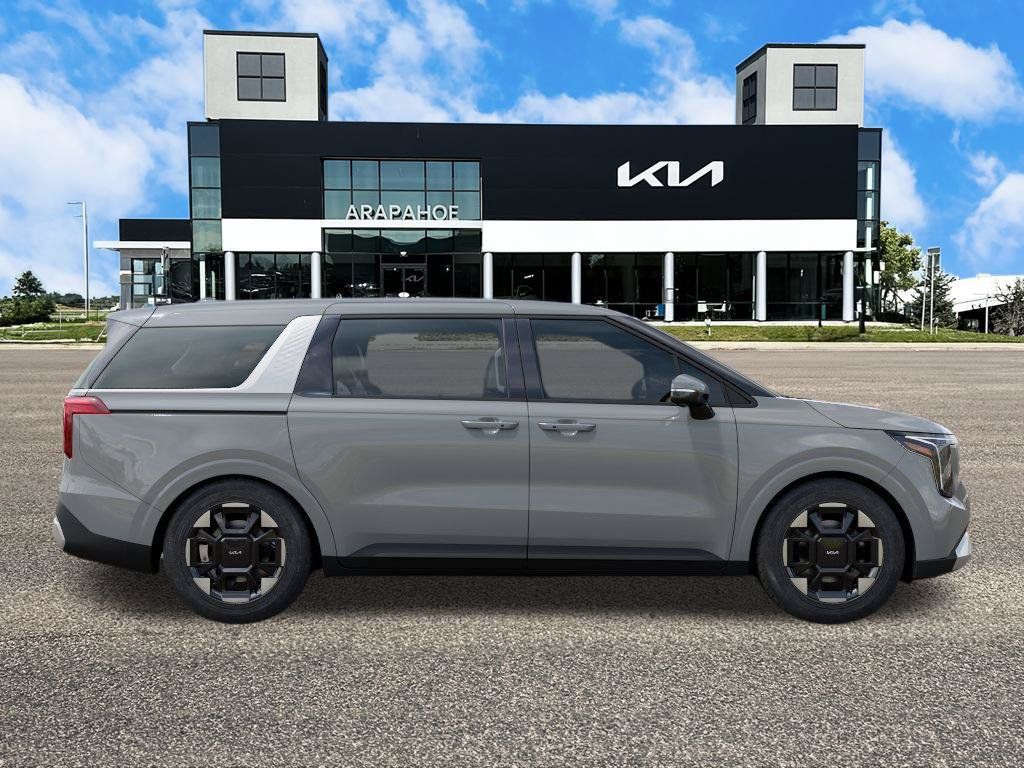 New 2027 Kia Carnival EX FWD image 7