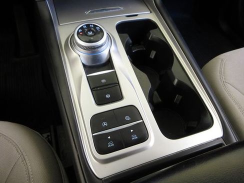 Certified 2020 Ford Explorer XLT image 20