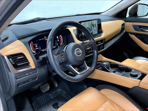 Used 2021 Nissan Rogue Platinum AWD/4WD image 16