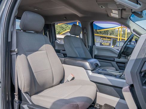 Used 2017 Ford F150 XLT w/ Equipment Group 302A Luxury image 20