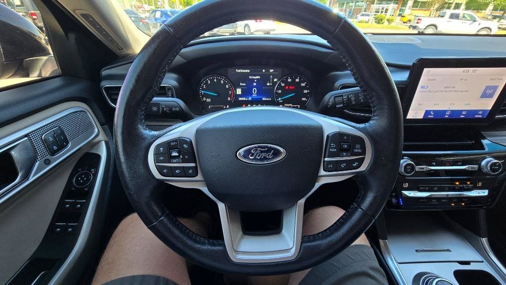 Used 2021 Ford Explorer Limited w/ Equipment Group 301A RWD image 38