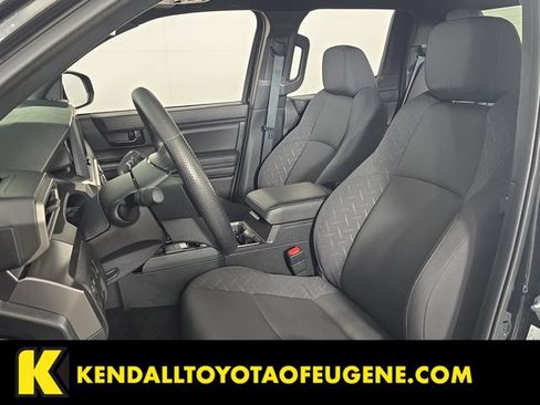 Certified 2025 Toyota Tacoma SR5 AWD/4WD image 24