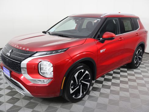 Used 2024 Mitsubishi Outlander SEL image 10