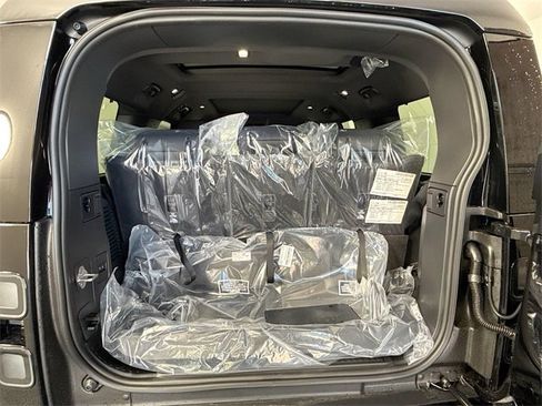 New 2026 Land Rover Defender 130 S image 28