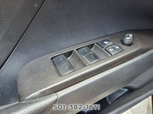 Used 2022 Toyota Camry LE FWD image 29