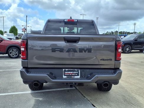 New 2026 RAM 1500 Express AWD/4WD image 6
