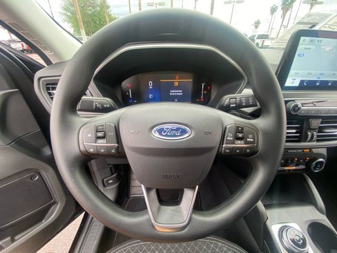 New 2026 Ford Escape Active image 9