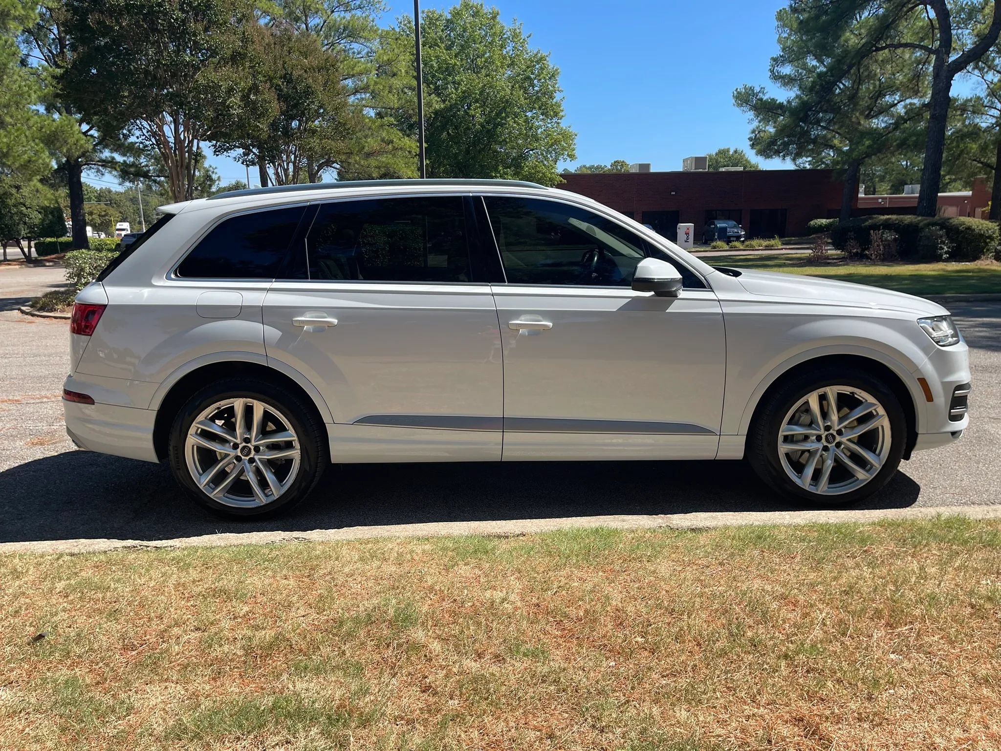 Used 2018 Audi Q7 3.0T Prestige w/ Prestige Package AWD/4WD image 6