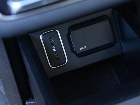 Used 2020 Mercedes-Benz GLS 580 4MATIC image 25