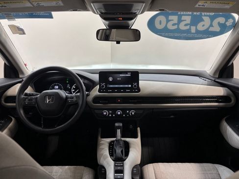 Certified 2025 Honda HR-V LX image 11