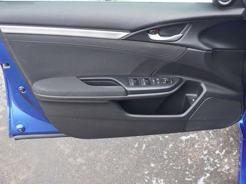 Used 2019 Honda Civic EX image 9