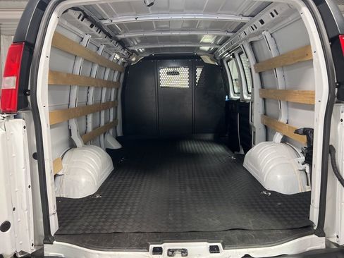 Used 2024 Chevrolet Express 2500 w/ Driver Convenience Package image 14