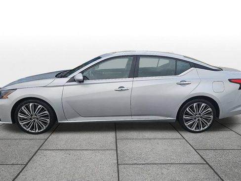Used 2023 Nissan Altima 2.5 SL FWD image 38