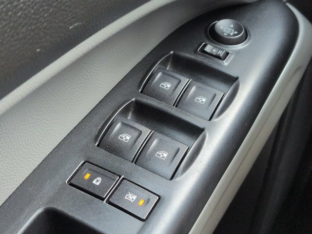 Used 2016 Chevrolet Colorado LT w/ Luxury Package, Chrome AWD/4WD image 23