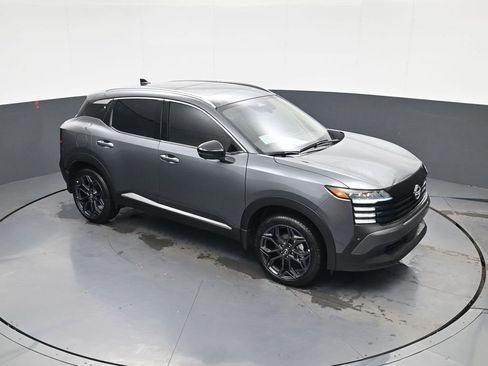 New 2026 Nissan Kicks SR w/ SR Premium Package AWD/4WD image 12