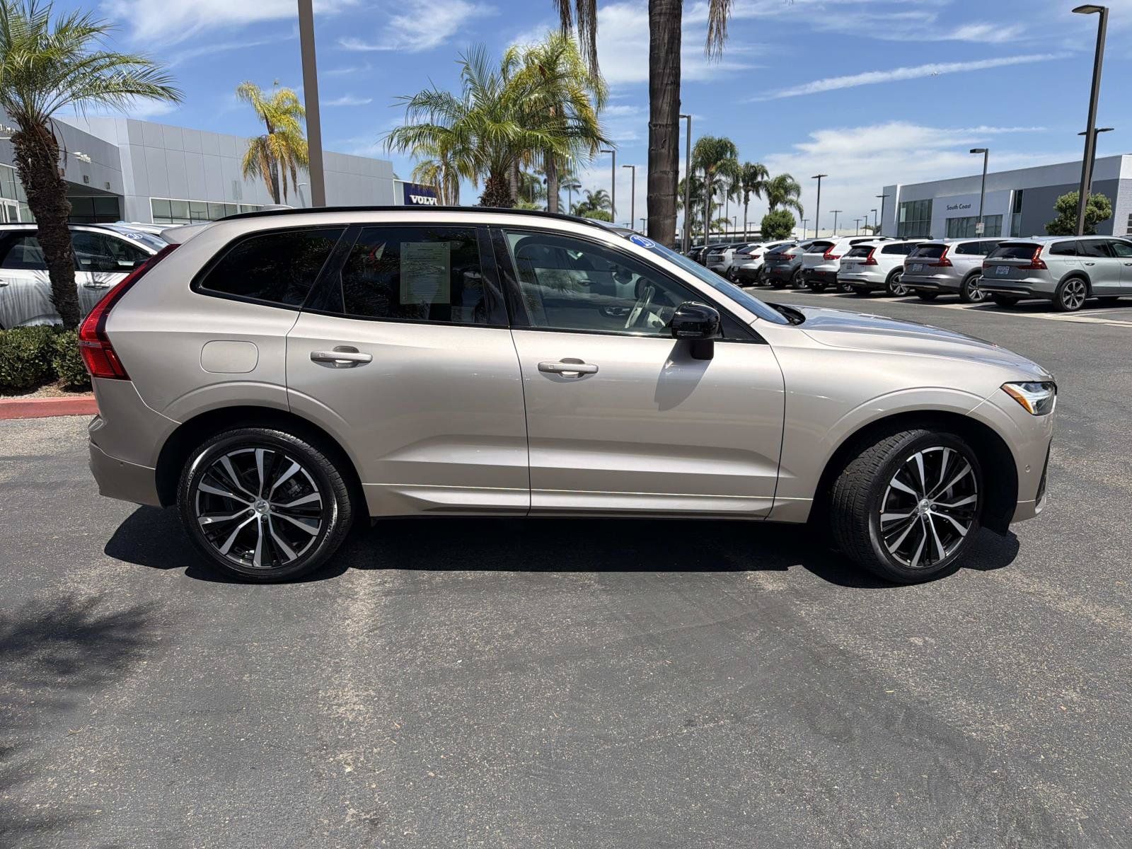 Certified 2023 Volvo XC60 B5 Plus w/ Climate Package AWD/4WD image 4