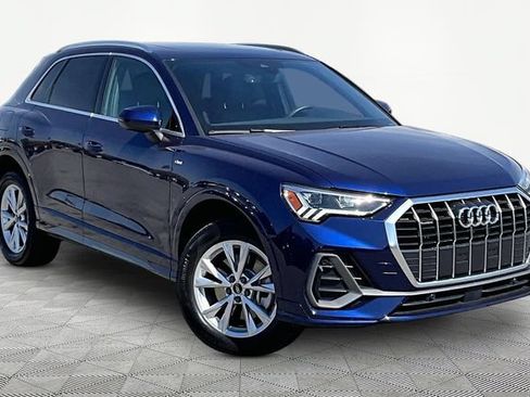 Used 2025 Audi Q3 2.0T Premium w/ Convenience Package AWD/4WD image 11