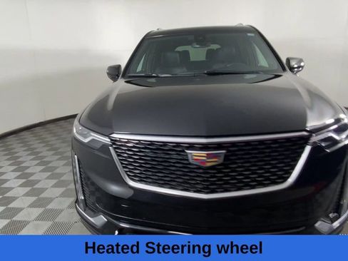 Used 2025 Cadillac XT6 Premium Luxury image 6