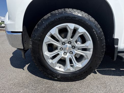 Used 2024 Chevrolet Silverado 1500 LTZ image 13
