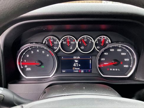 Used 2022 Chevrolet Silverado 2500 Custom w/ Custom Convenience Package image 9