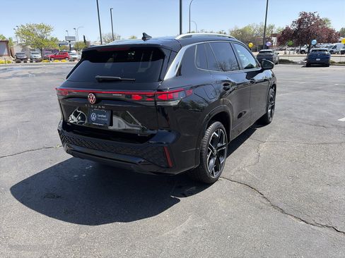 Used 2025 Volkswagen Tiguan SEL R-Line image 5