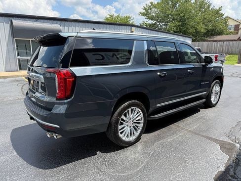 Used 2021 GMC Yukon XL Denali AWD/4WD image 7