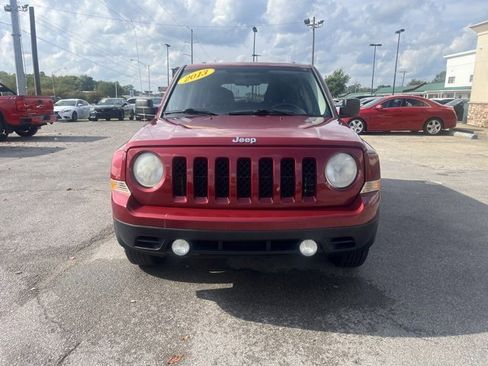 Used 2013 Jeep Patriot Latitude image 2