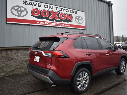 Used 2024 Toyota RAV4 Limited image 5