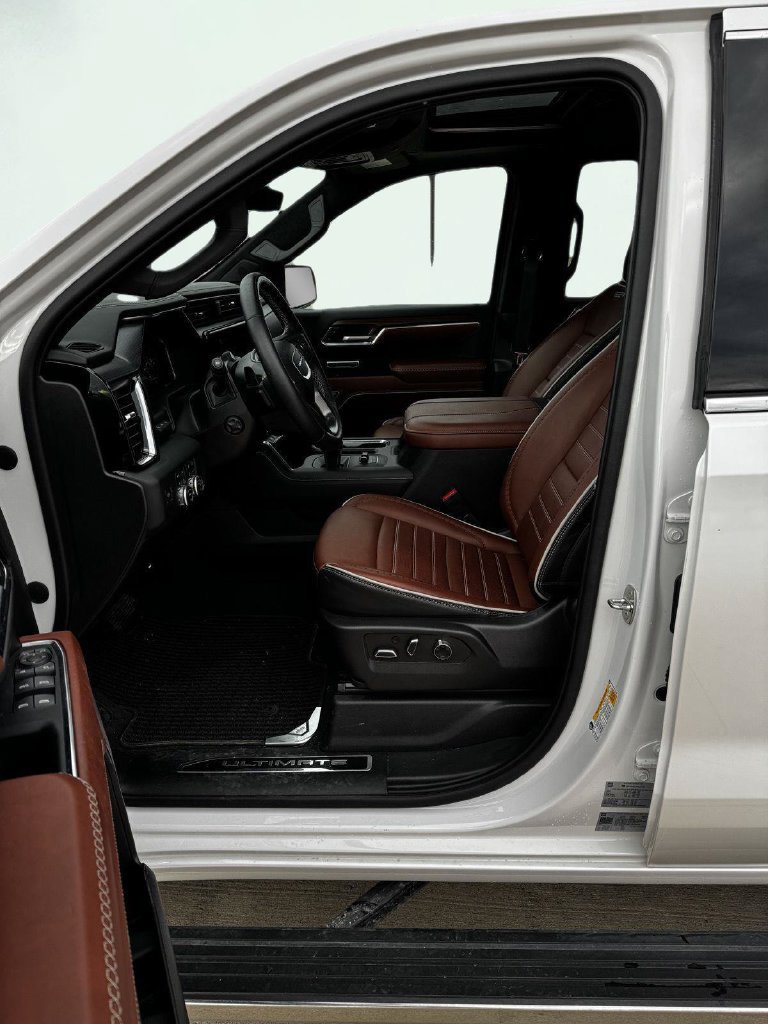 Used 2023 GMC Sierra 1500 Denali Ultimate AWD/4WD image 16