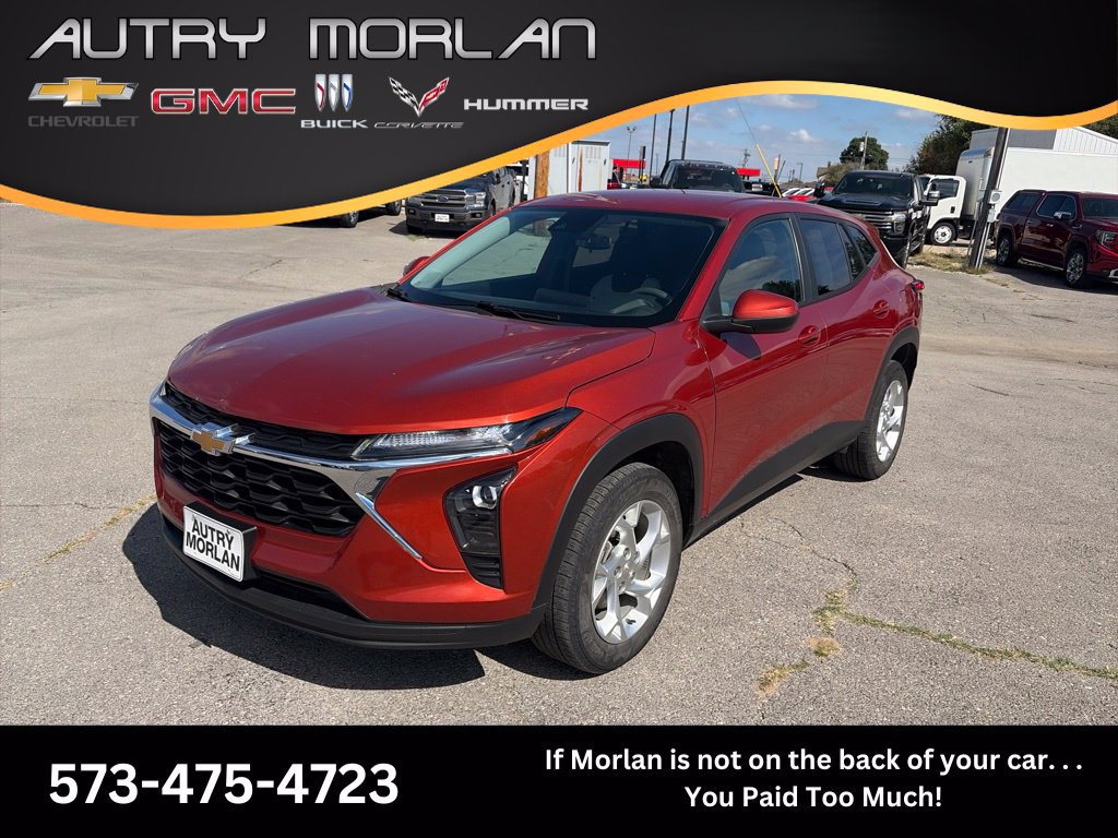 Used 2024 Chevrolet Trax LS w/ LS Convenience Package FWD image 1