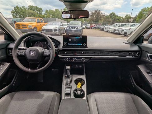 Used 2022 Honda Civic LX image 2