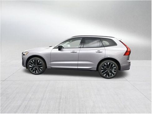 New 2026 Volvo XC60 B5 Ultra AWD/4WD image 2