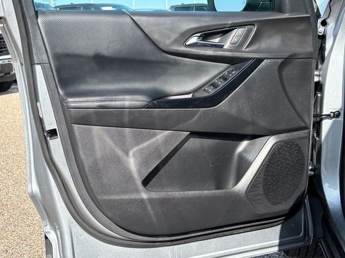 Used 2026 Chevrolet Equinox LT FWD image 25