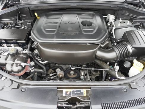 Used 2022 Jeep Grand Cherokee Laredo X image 23