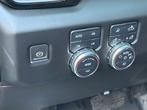 Used 2022 GMC Sierra 1500 Denali Ultimate image 10