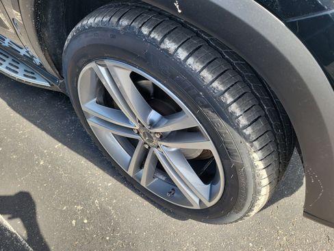 Used 2022 Mercedes-Benz GLE 350 4MATIC image 4