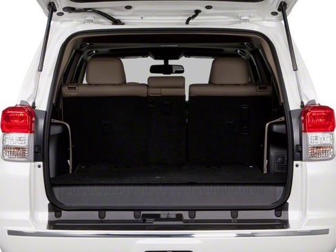 Used 2013 Toyota 4Runner SR5 w/ Convenience Pkg AWD/4WD image 12