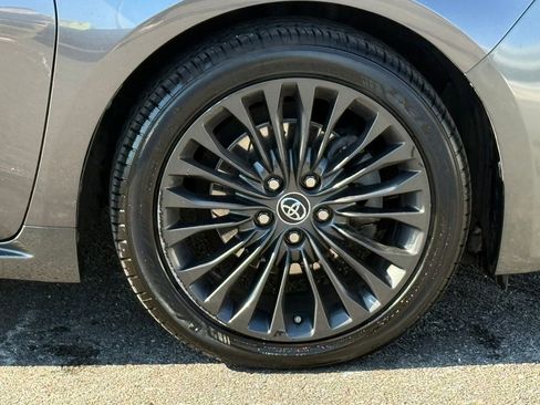 Used 2016 Toyota Avalon Touring image 7