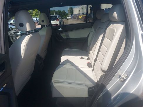 Used 2020 Volkswagen Tiguan SEL Premium R-Line AWD/4WD image 31