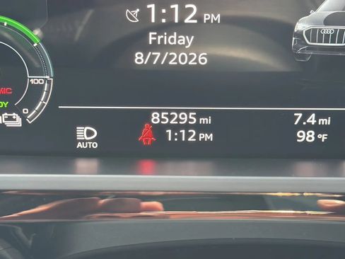 Used 2019 Audi e-tron Premium Plus AWD/4WD image 17